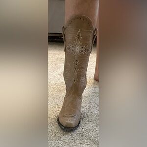 Leather southwestern boots